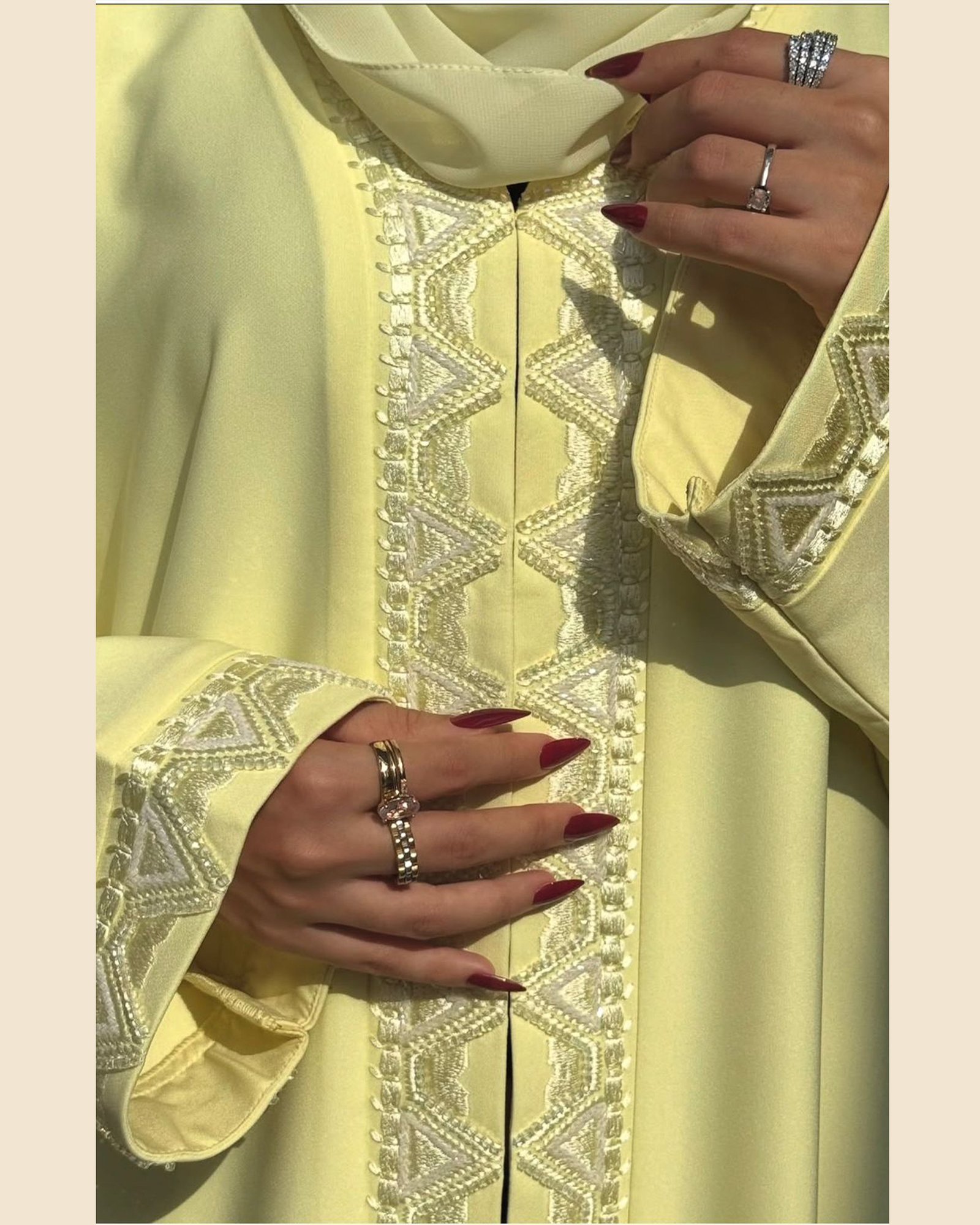 Noor Al Shams Abaya - 33D41 - Image 4